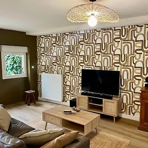  Appartement Parking Et Exterieur A 50m De La Saone France